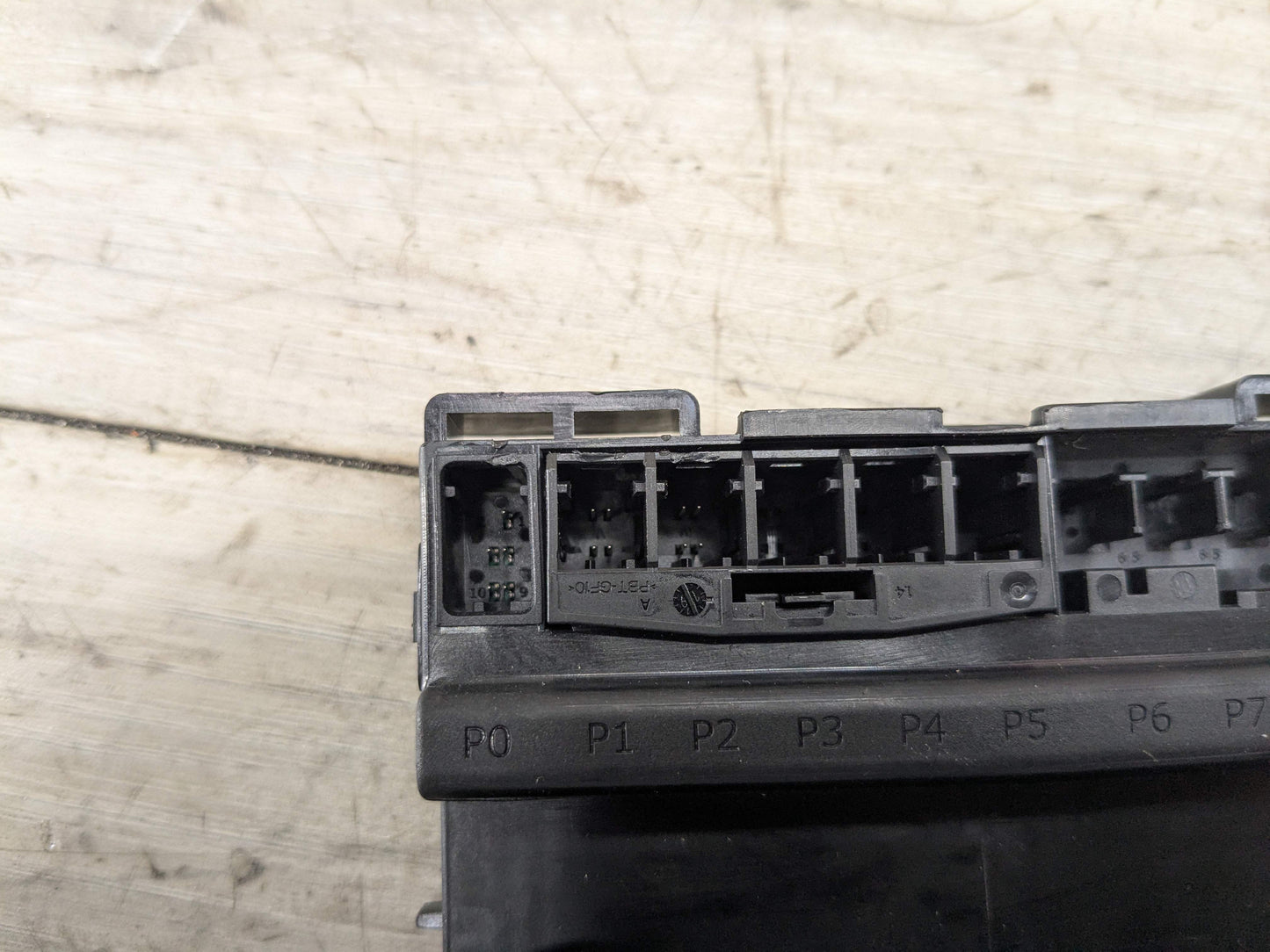 OEM BMW F44 F97 G01 G20 G30 Ethernet Distribution Power Fuse Relay Box Module