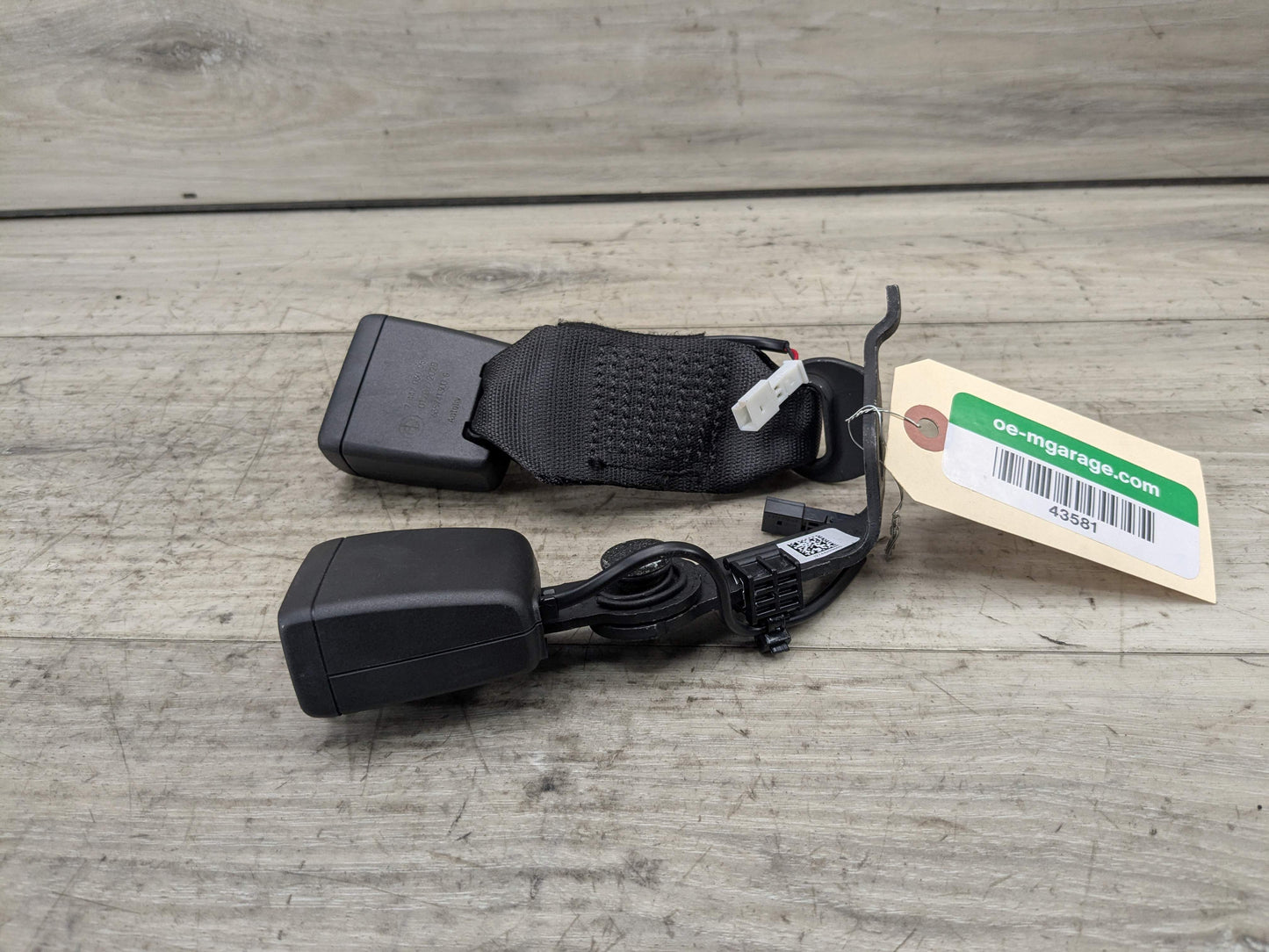 OEM BMW G20 G22 G26 G80 G82 M3 M4 Rear Right Passenger Seatbelt Seat Belt Buckle