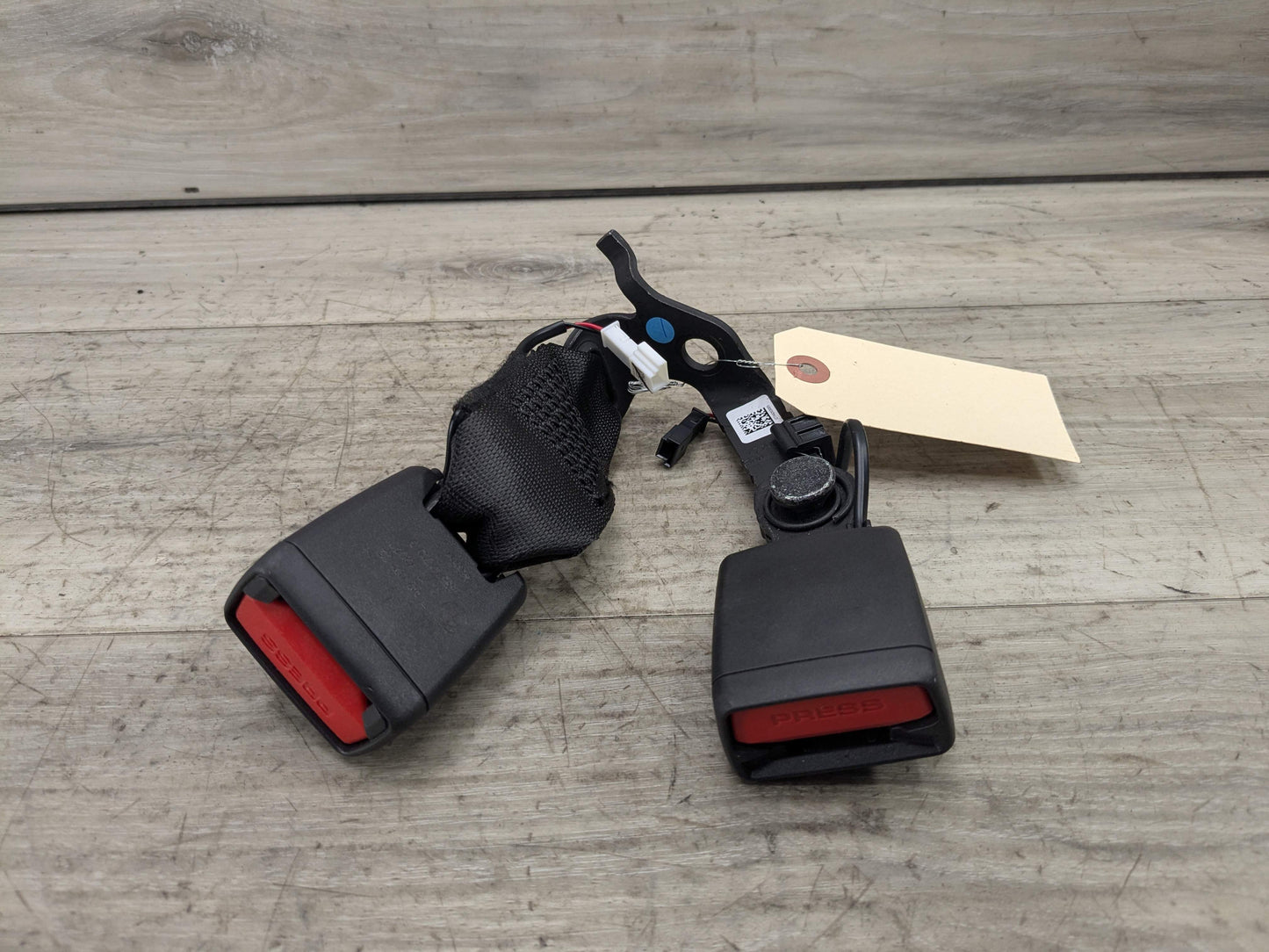 OEM BMW G20 G22 G26 G80 G82 M3 M4 Rear Right Passenger Seatbelt Seat Belt Buckle