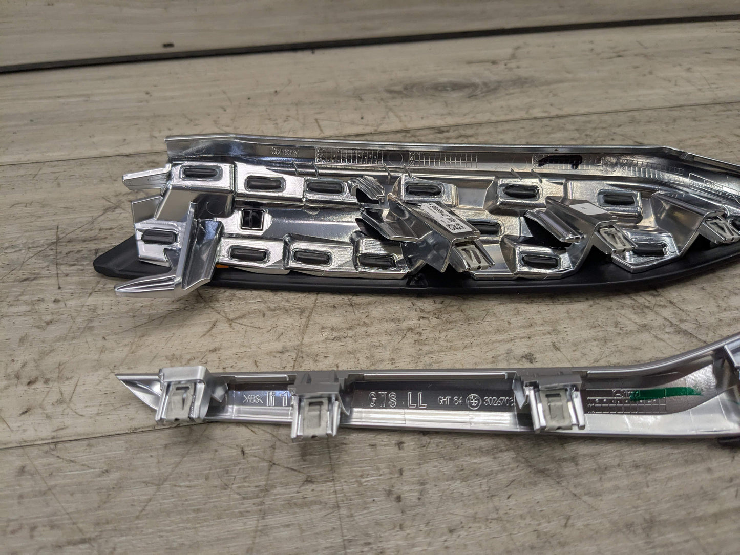 OEM BMW G20 G22 G23 G26 G80 G82 G83 Left Right Center Console Knee Molding Trim