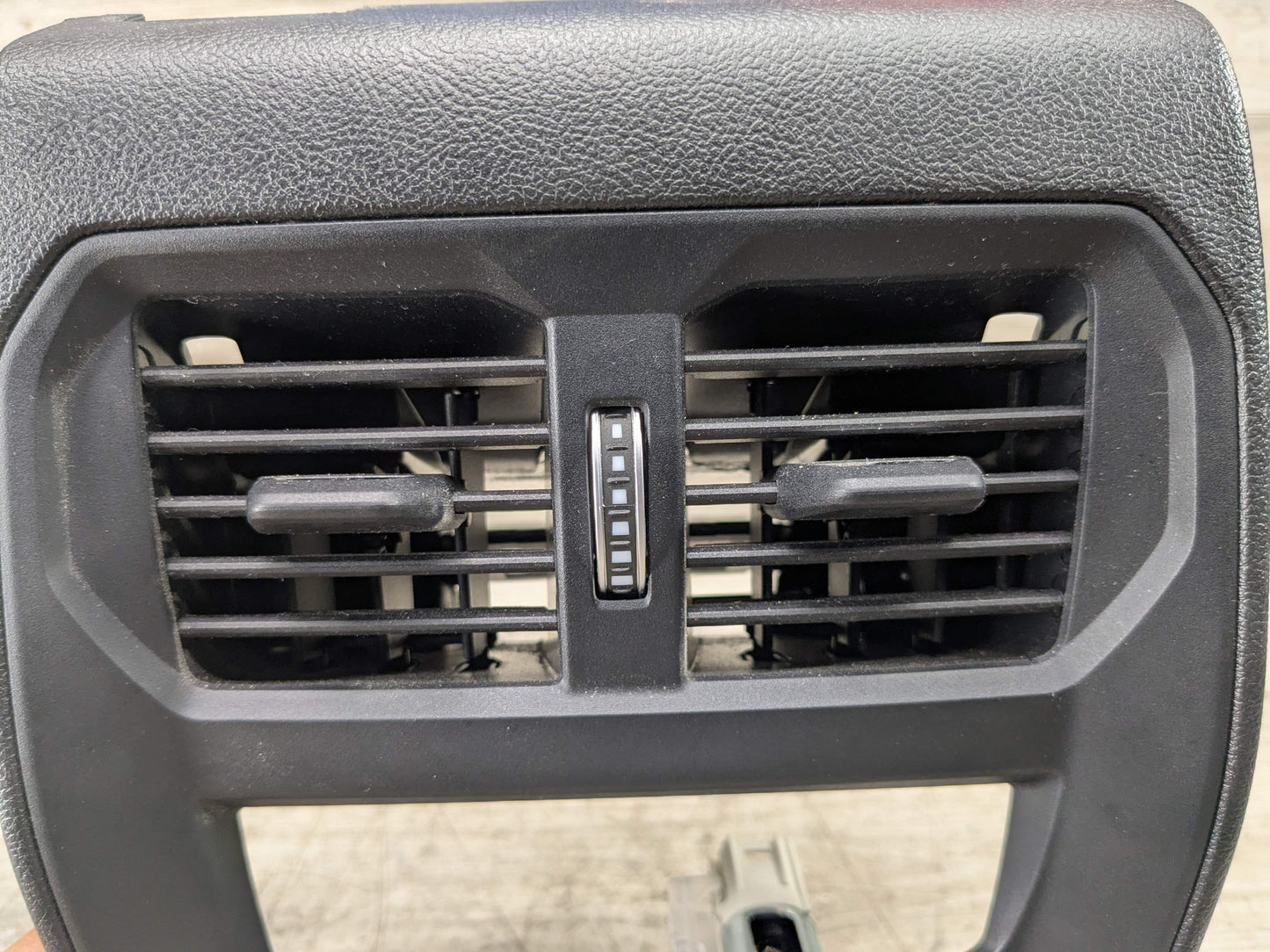 OEM BMW G20 G22 G23 G26 G80 G82 G83 M3 Rear AC Air Vent Panel Trim Cover