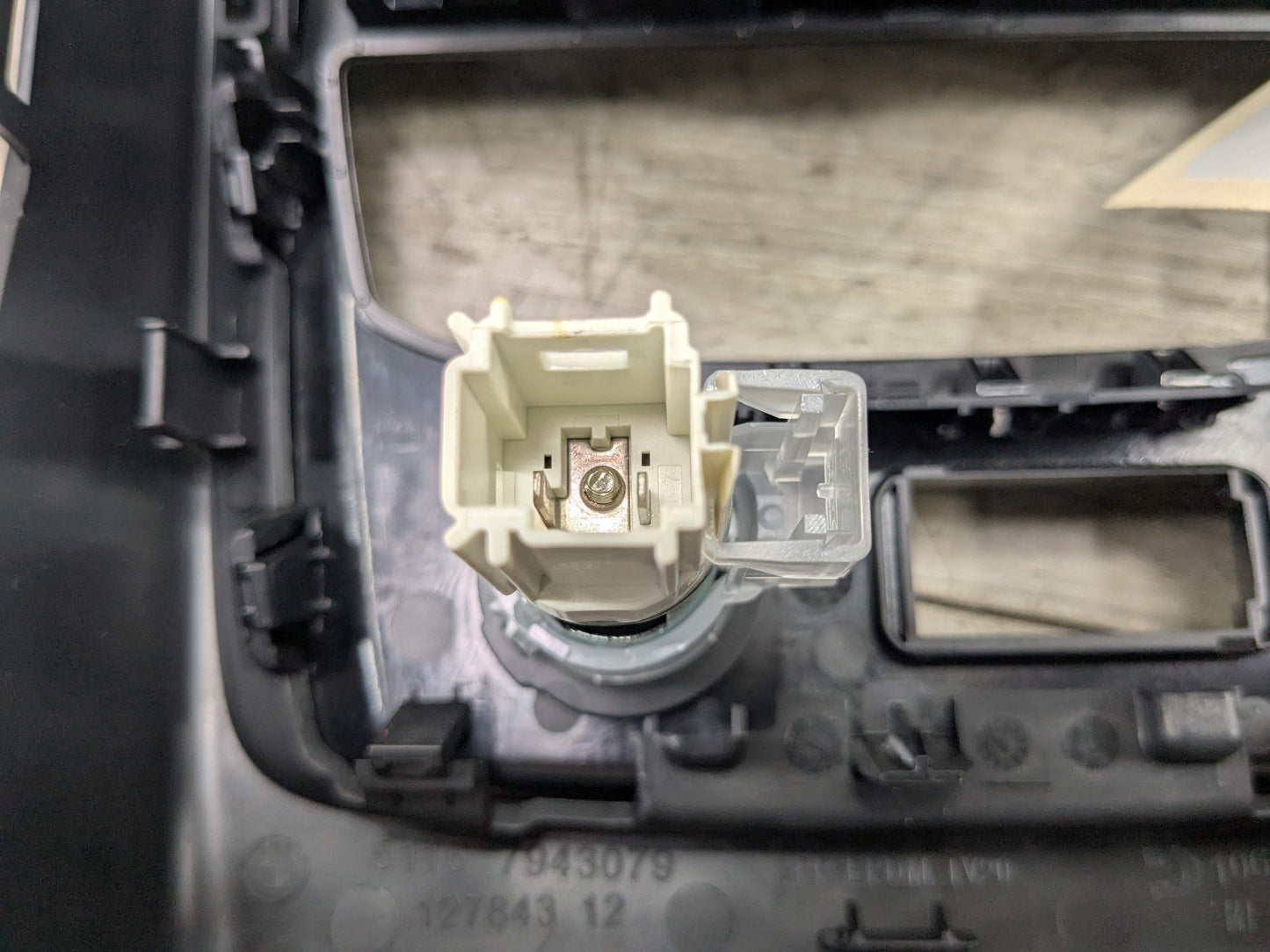 OEM BMW G20 G22 G23 G26 G80 G82 G83 M3 Rear AC Air Vent Panel Trim Cover