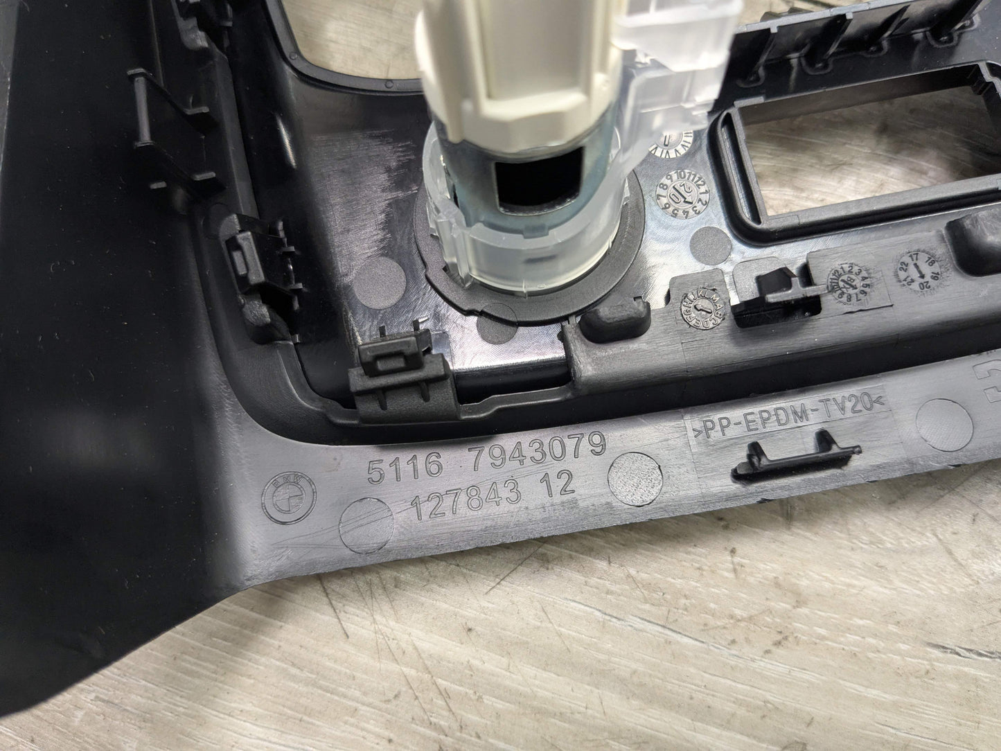 OEM BMW G20 G22 G23 G26 G80 G82 G83 M3 Rear AC Air Vent Panel Trim Cover