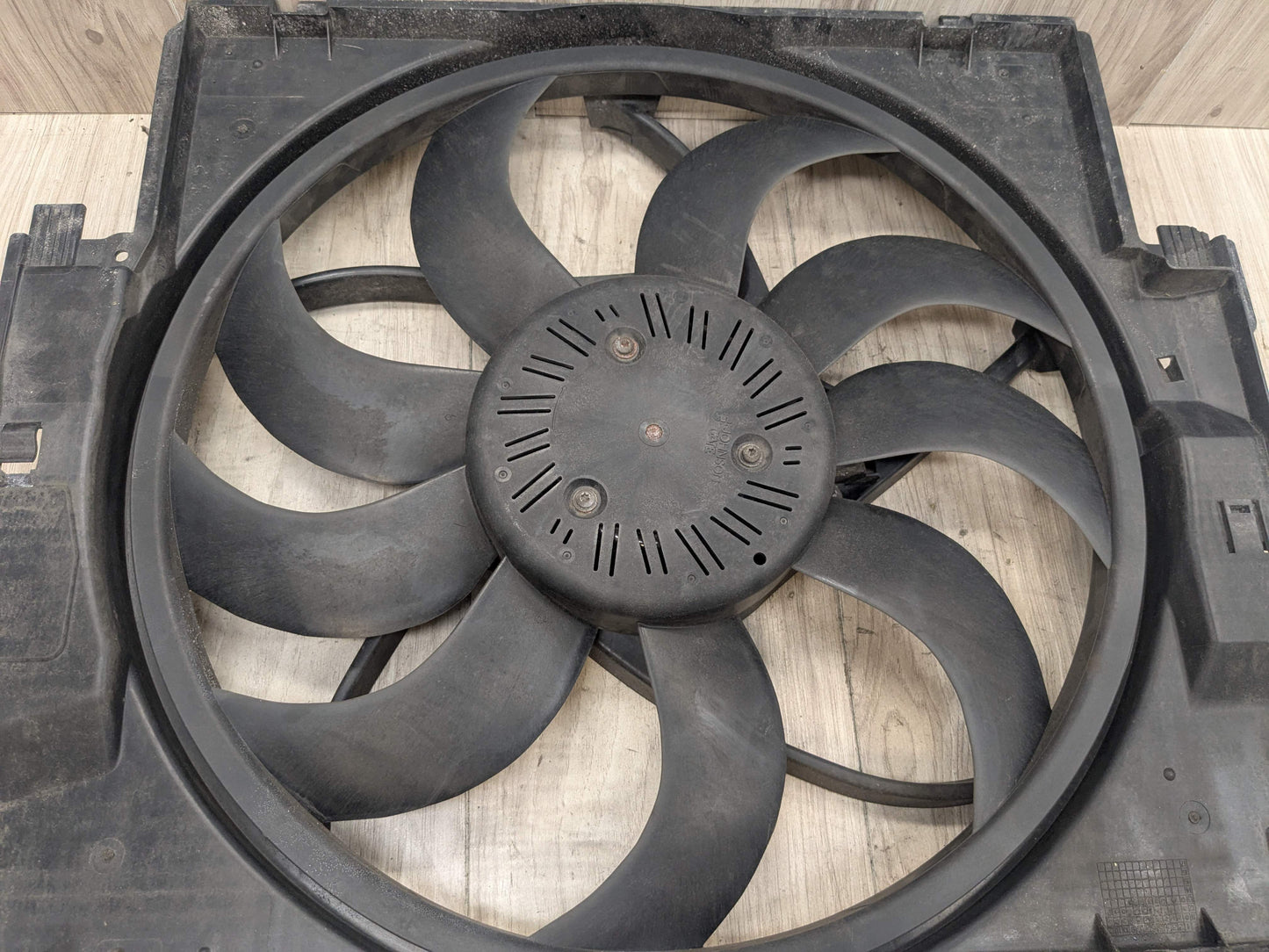 OEM BMW F22 F30 F32 F36 Engine N20 N26 N55 Radiator Cooling Auxiliary Fan 600W