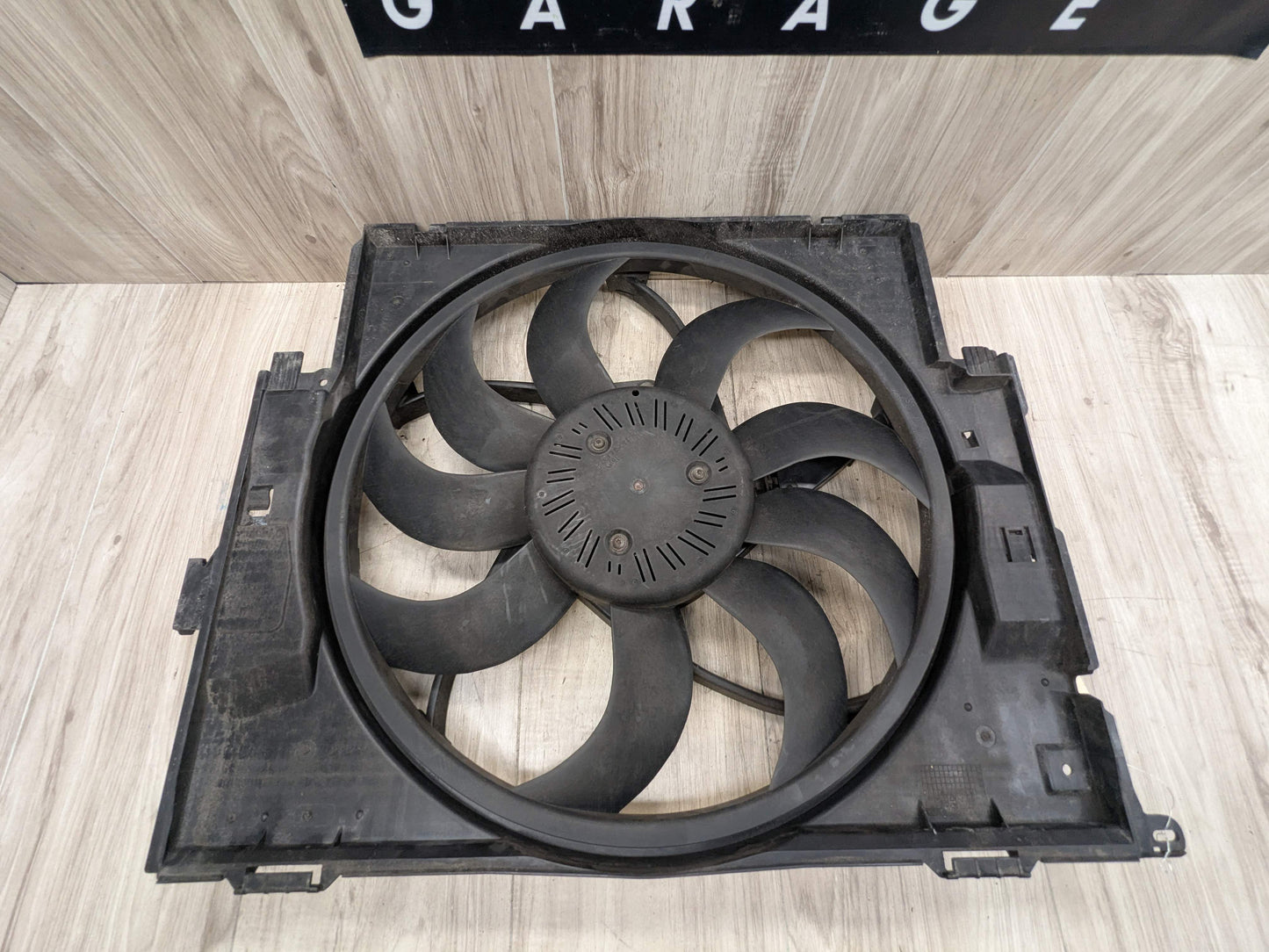 OEM BMW F22 F30 F32 F36 Engine N20 N26 N55 Radiator Cooling Auxiliary Fan 600W