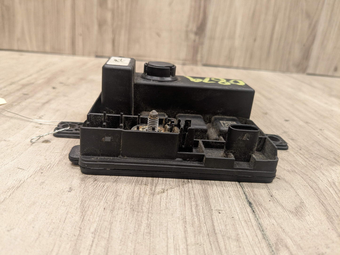 OEM BMW F10 F15 F22 F23 F30 F32 F33 F36 Integrated Power Supply Control Module