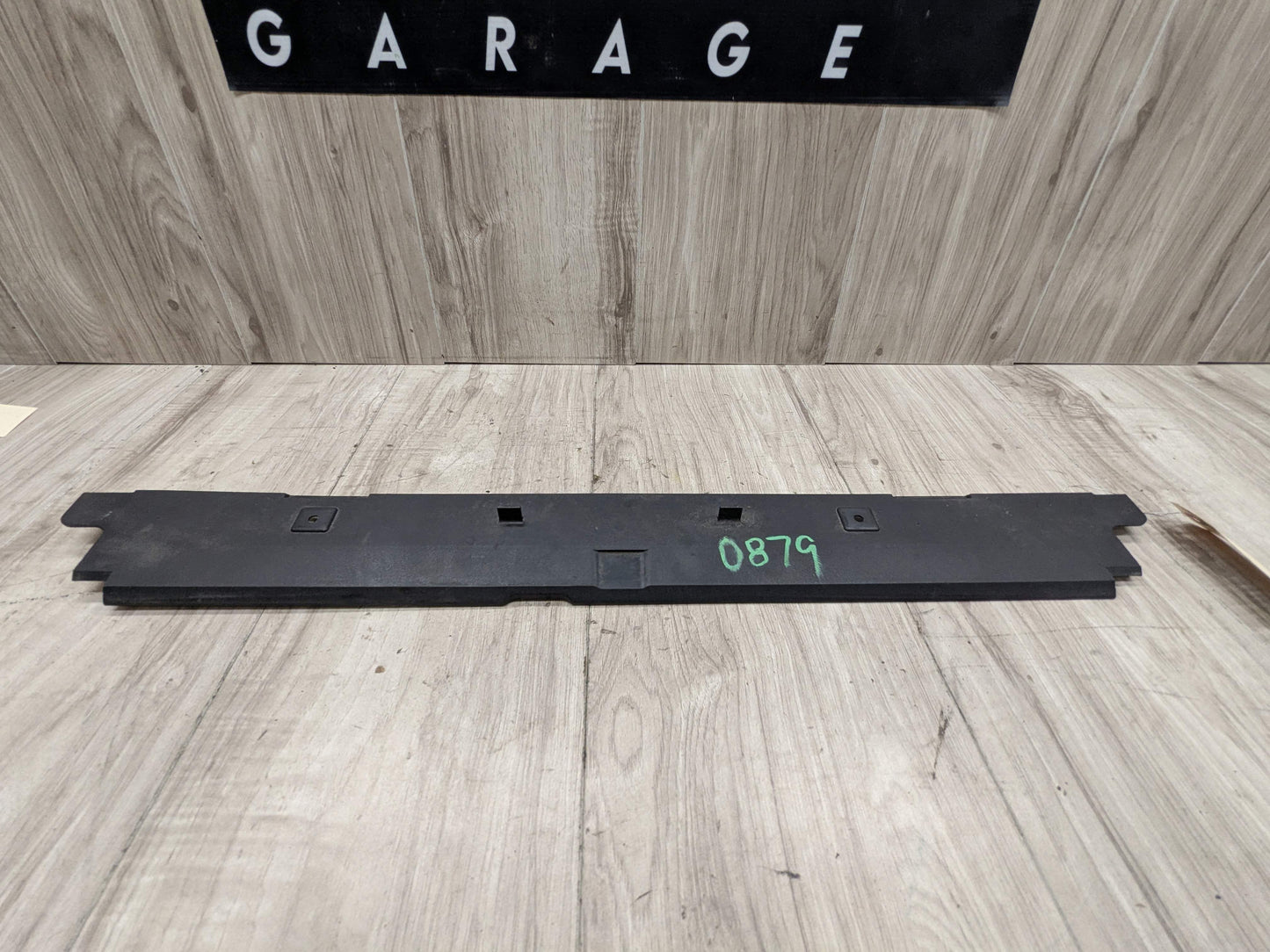 OEM BMW F22 F30 F32 F33 F36 F87 Left Right Radiator Brackets Supports Mount SET