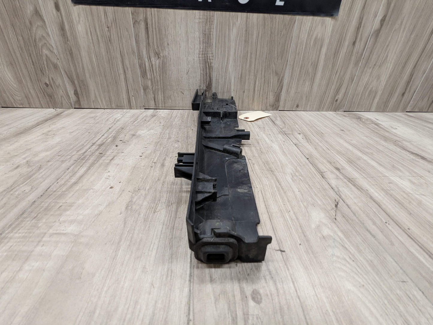 OEM BMW F22 F30 F32 F33 F36 F87 Left Right Radiator Brackets Supports Mount SET