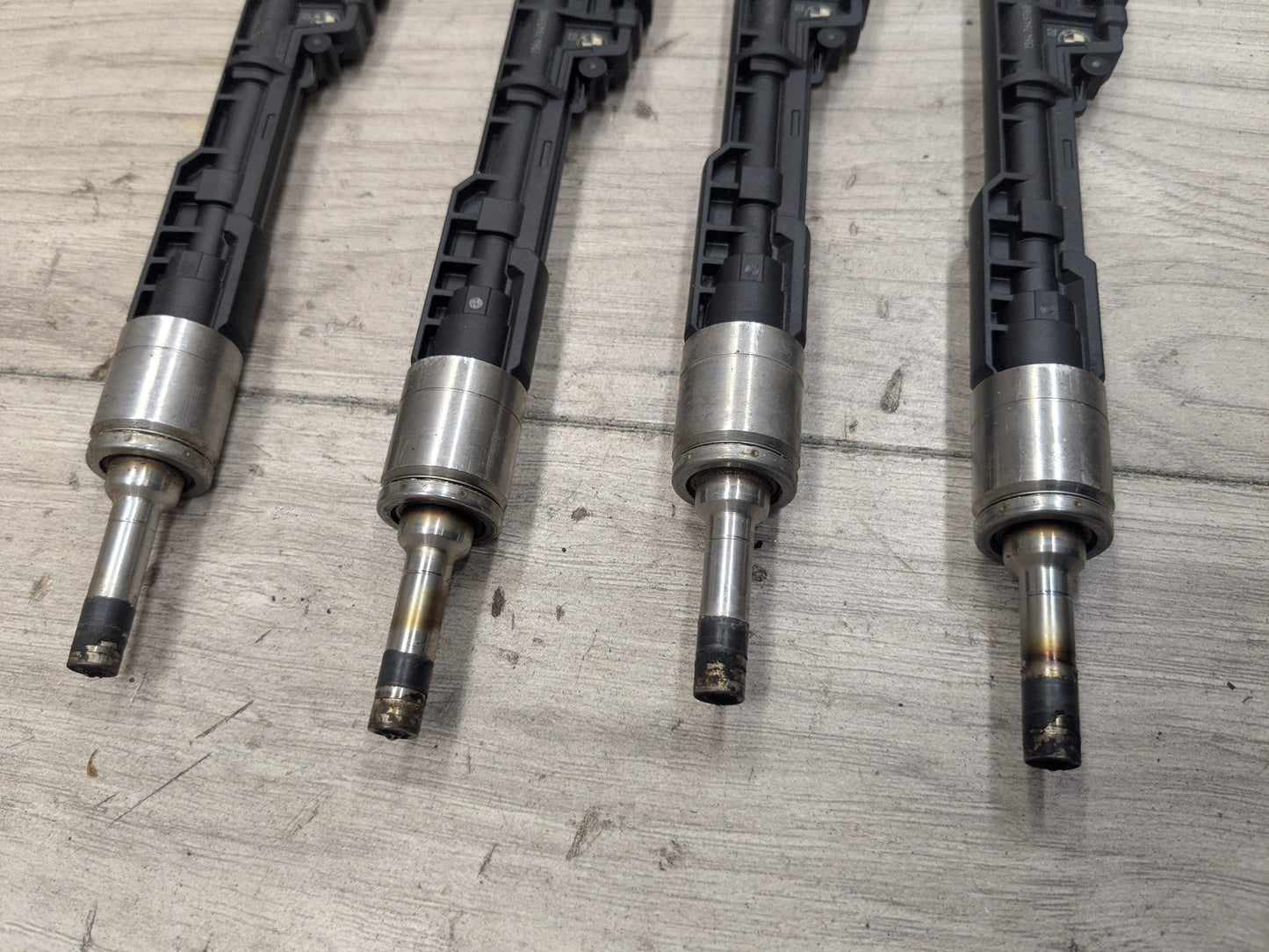 OEM BMW F22 F30 F36 F82 M4 S55 N26 N55 Engine High Pressure Fuel Injectors 4 pc