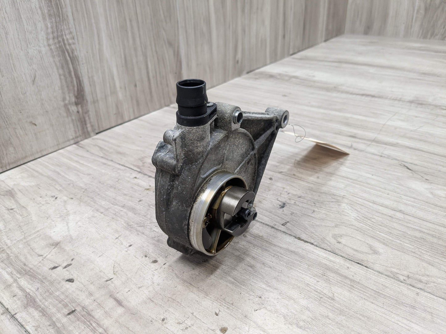 OEM BMW F10 F15 F22 F23 F25 F30 F32 F33 F36 320 328 Engine N20 N26 Vacuum Pump