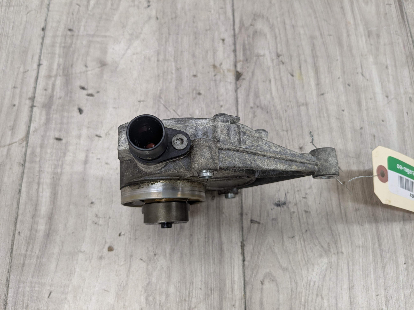 OEM BMW F10 F15 F22 F23 F25 F30 F32 F33 F36 320 328 Engine N20 N26 Vacuum Pump