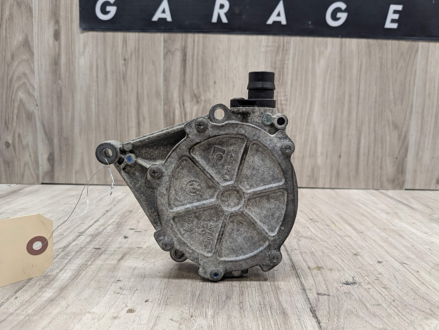 OEM BMW F10 F15 F22 F23 F25 F30 F32 F33 F36 320 328 Engine N20 N26 Vacuum Pump