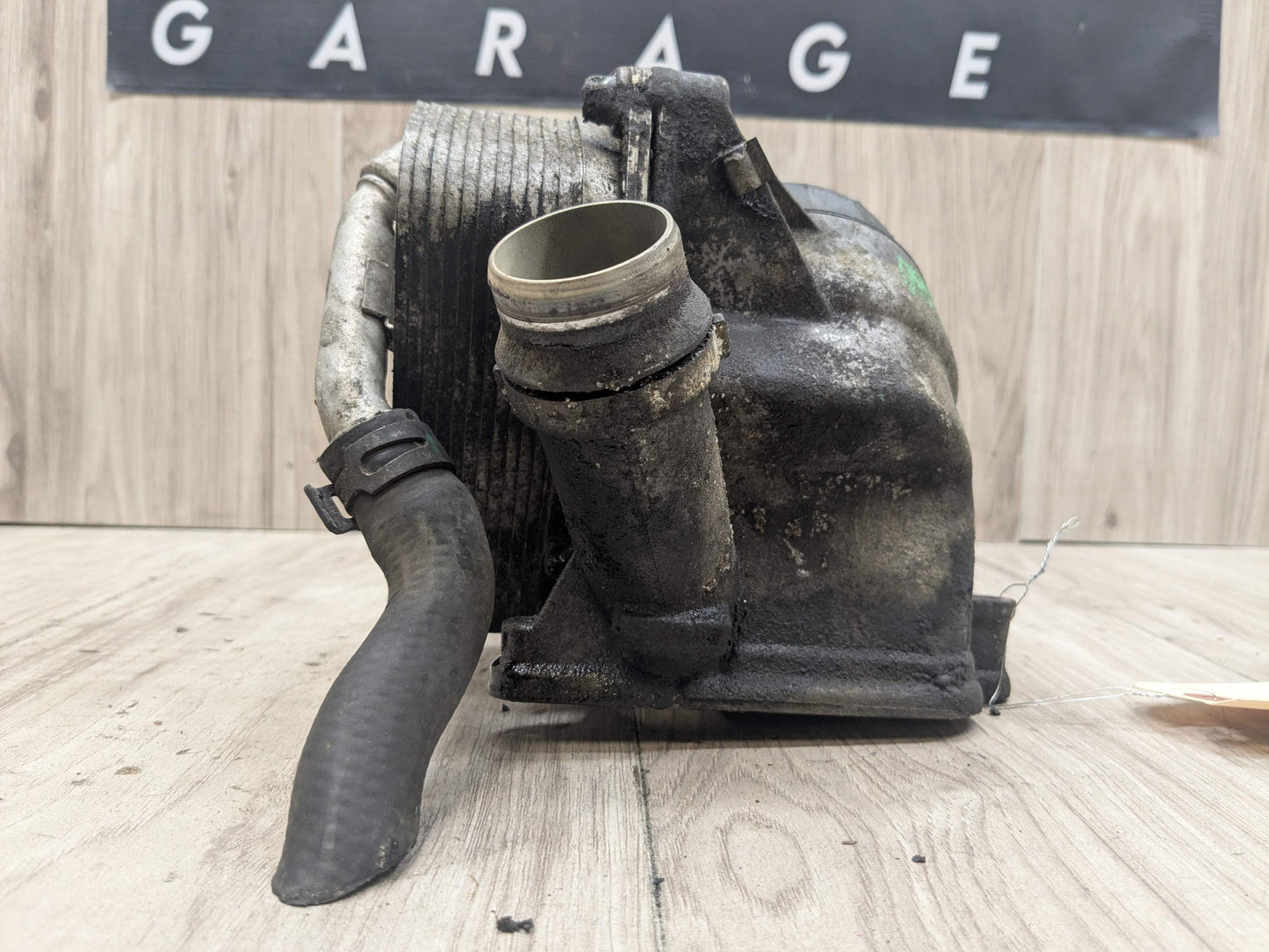 07-13 OEM BMW E82 E90 E92 135 335 N54 N55 Engine Oil Filter Housing COOLER