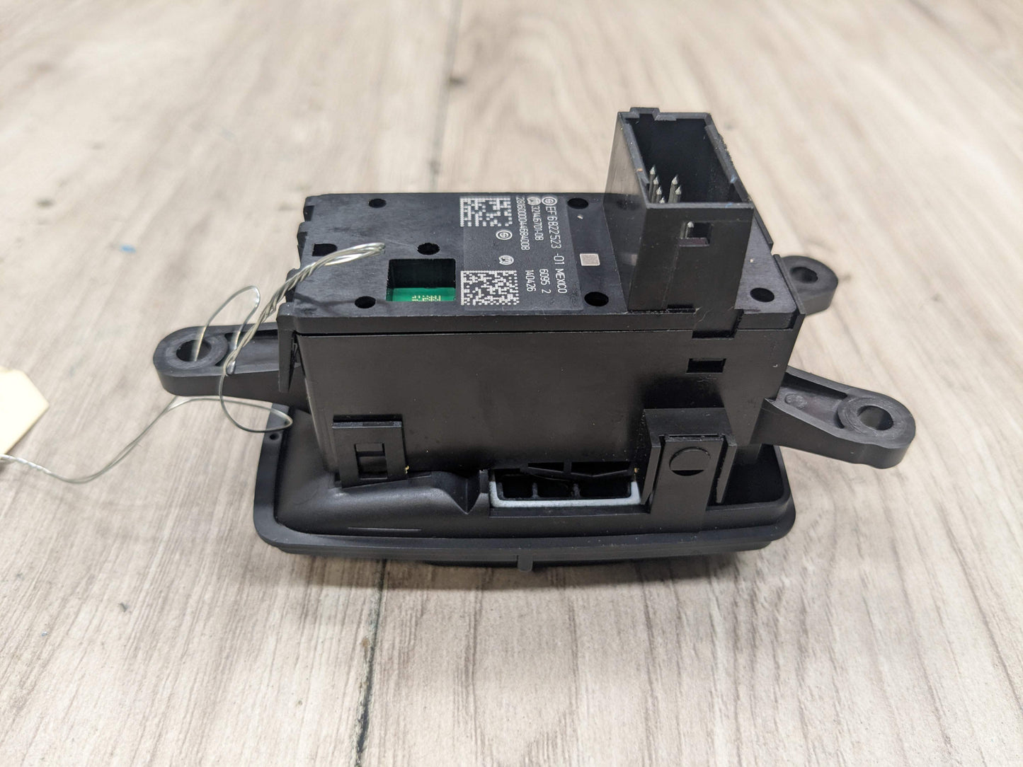 16-23 OEM BMW F39 F48 X1 X2 Center Emergency Parking Park Brake Control Switch