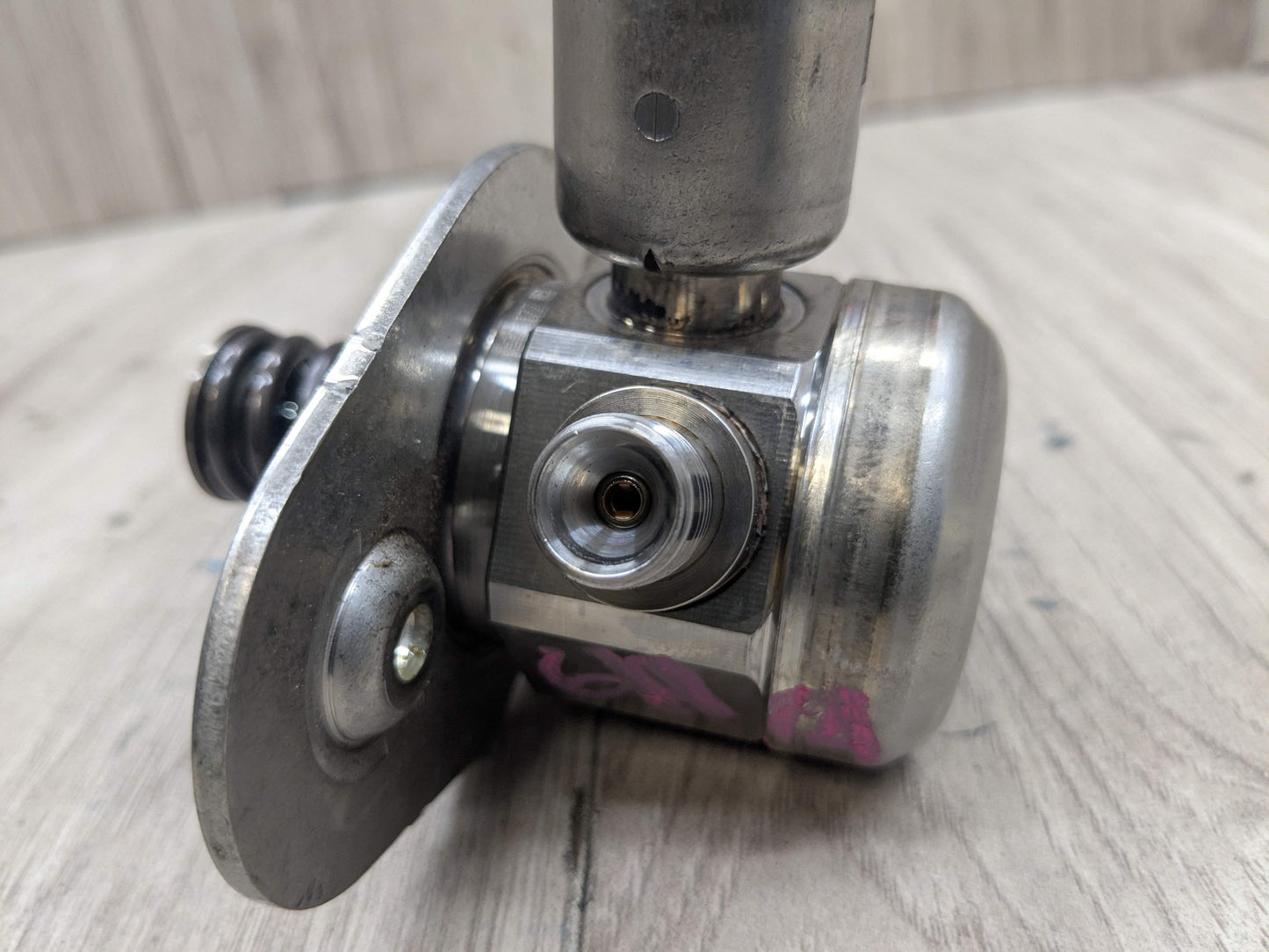 14-19 OEM BMW F39 F48 I12 I15 X1 X2 Engine B38 B46 HPFP High Pressure Fuel Pump
