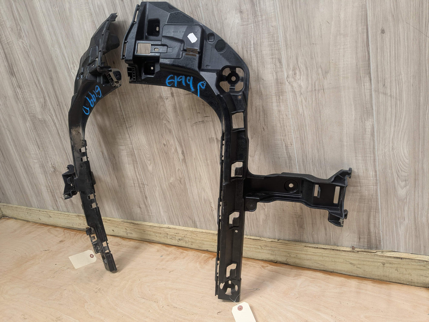 16-22 OEM BMW F48 X1 Rear Bumper Right Left Side Brackets Mounts Supports PAIR