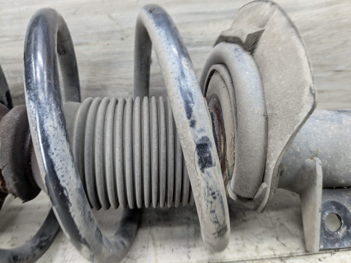 *11-18 OEM BMW F25 F26 X3 X4 Front Right Passenger Spring Strut Shock Absorber