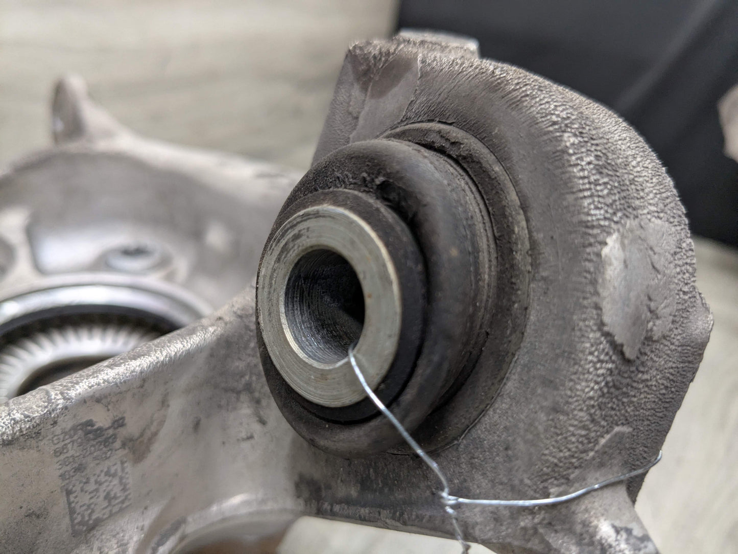 OEM BMW G20 330 M340 REAR Right Passenger Knuckle Wheel Hub Spindle Bearing