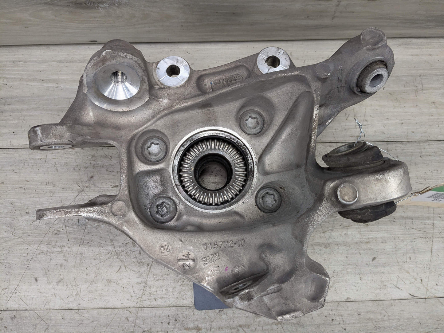 19-25 OEM BMW G20 330 M340 REAR Left Driver Knuckle Wheel Hub Spindle Bearing
