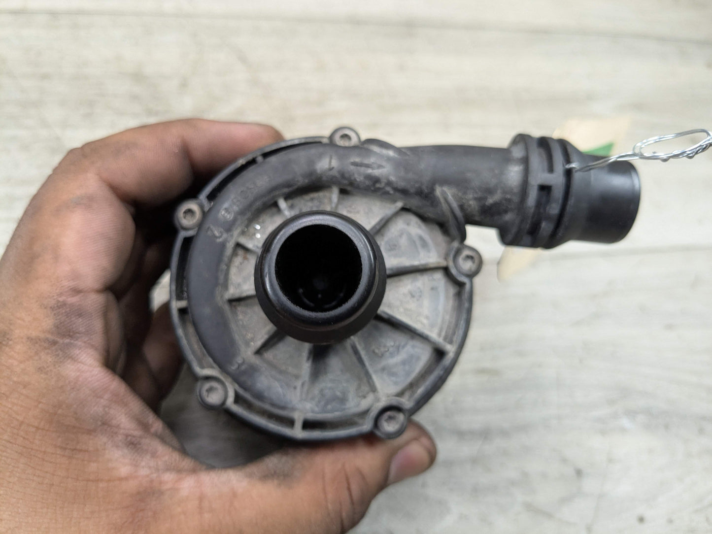 OEM BMW G01 G05 G20 G22 G26 Engine B46 B58 Auxiliary Electric Water Pump Cooling