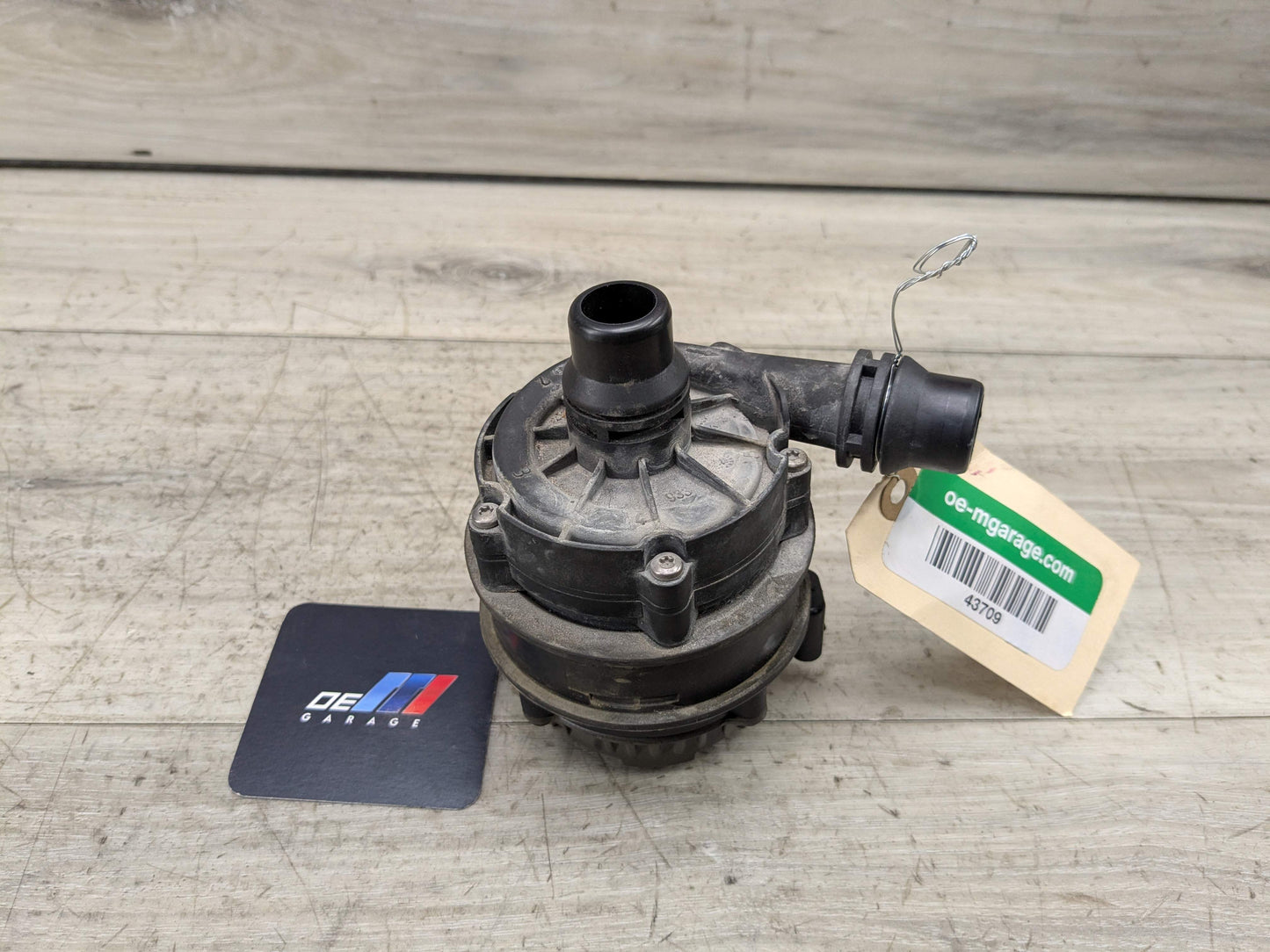 OEM BMW G01 G05 G20 G22 G26 Engine B46 B58 Auxiliary Electric Water Pump Cooling