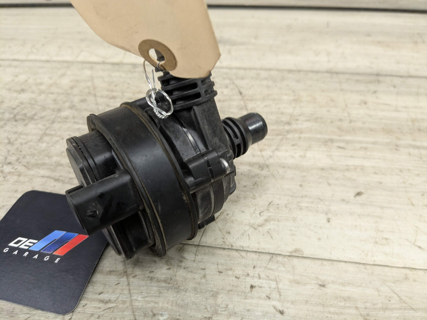 *OEM BMW G01 G05 G20 G22 G30 G42 G80 G82 G83 M3 M4 Engine Auxiliary Water Pump