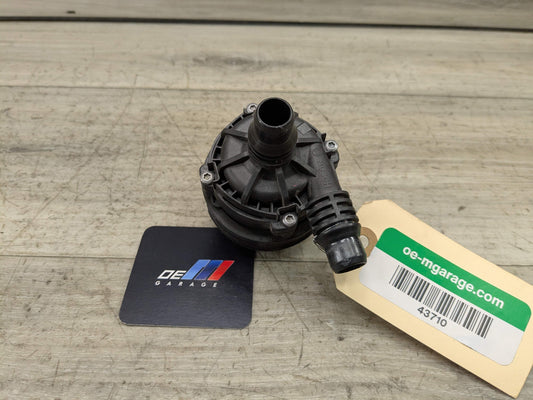 *OEM BMW G01 G05 G20 G22 G30 G42 G80 G82 G83 M3 M4 Engine Auxiliary Water Pump