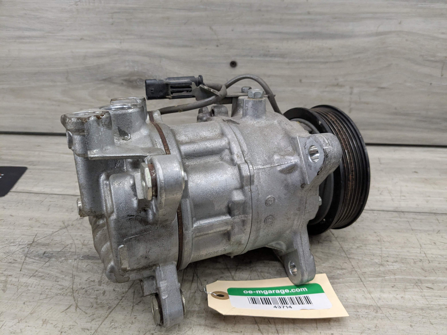 OEM BMW F97 G01 G20 G22 G23 G26 G42 G80 G82 AC Compressor Clutch A/C Pump Pulley