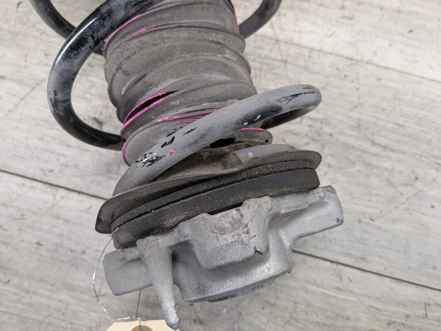 *19-25 OEM BMW G20 330i RWD Front Right Passenger Spring Strut Shock Absorber