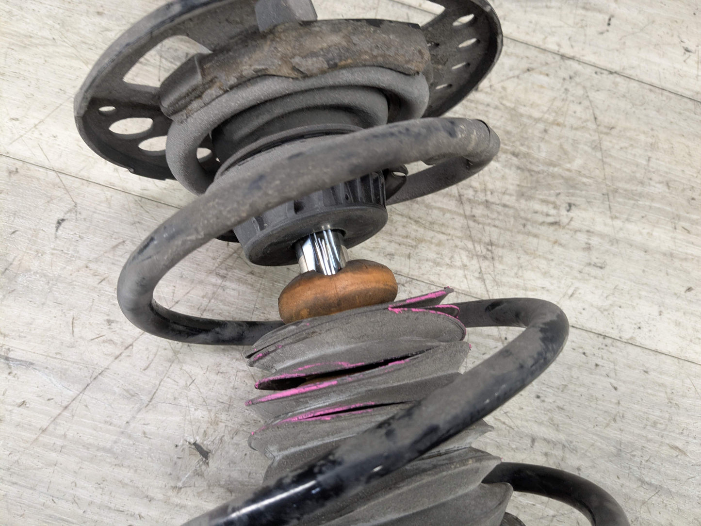 *19-25 OEM BMW G20 330i RWD Front Right Passenger Spring Strut Shock Absorber