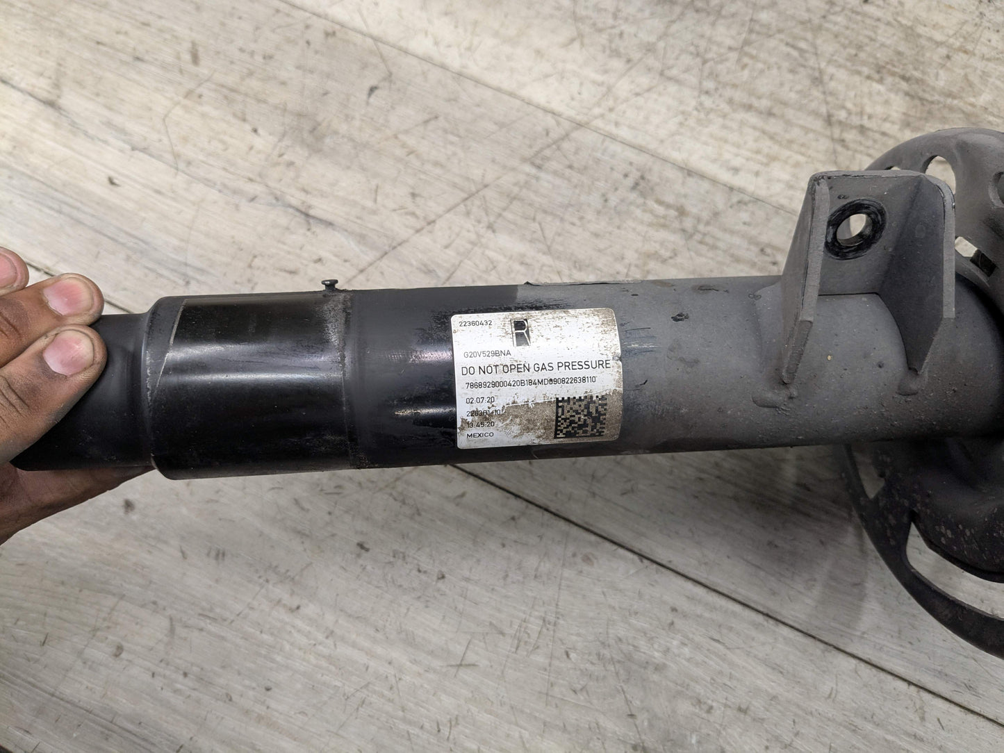 *19-25 OEM BMW G20 330i RWD Front Right Passenger Spring Strut Shock Absorber