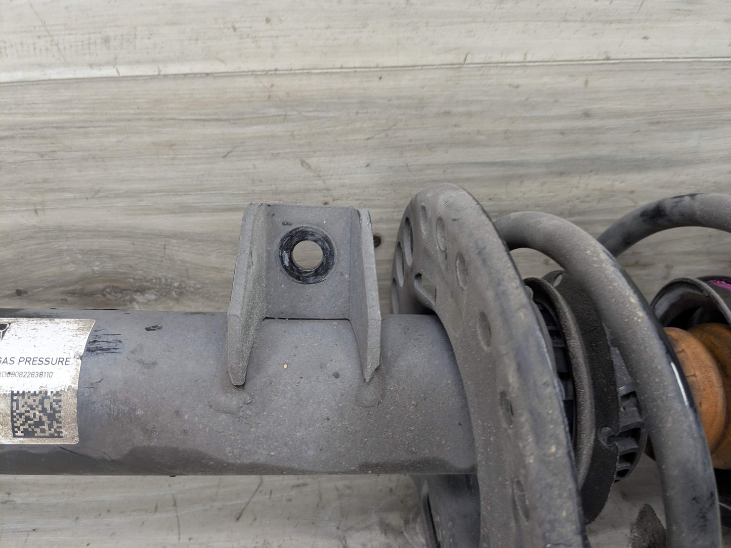 *19-25 OEM BMW G20 330i RWD Front Right Passenger Spring Strut Shock Absorber