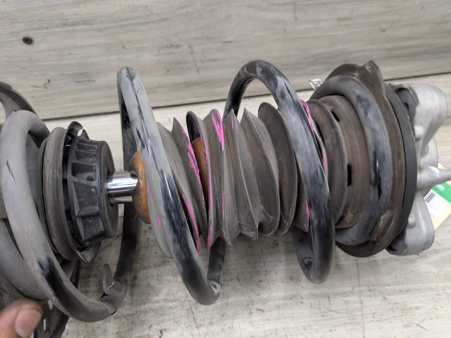 *19-25 OEM BMW G20 330i RWD Front Right Passenger Spring Strut Shock Absorber