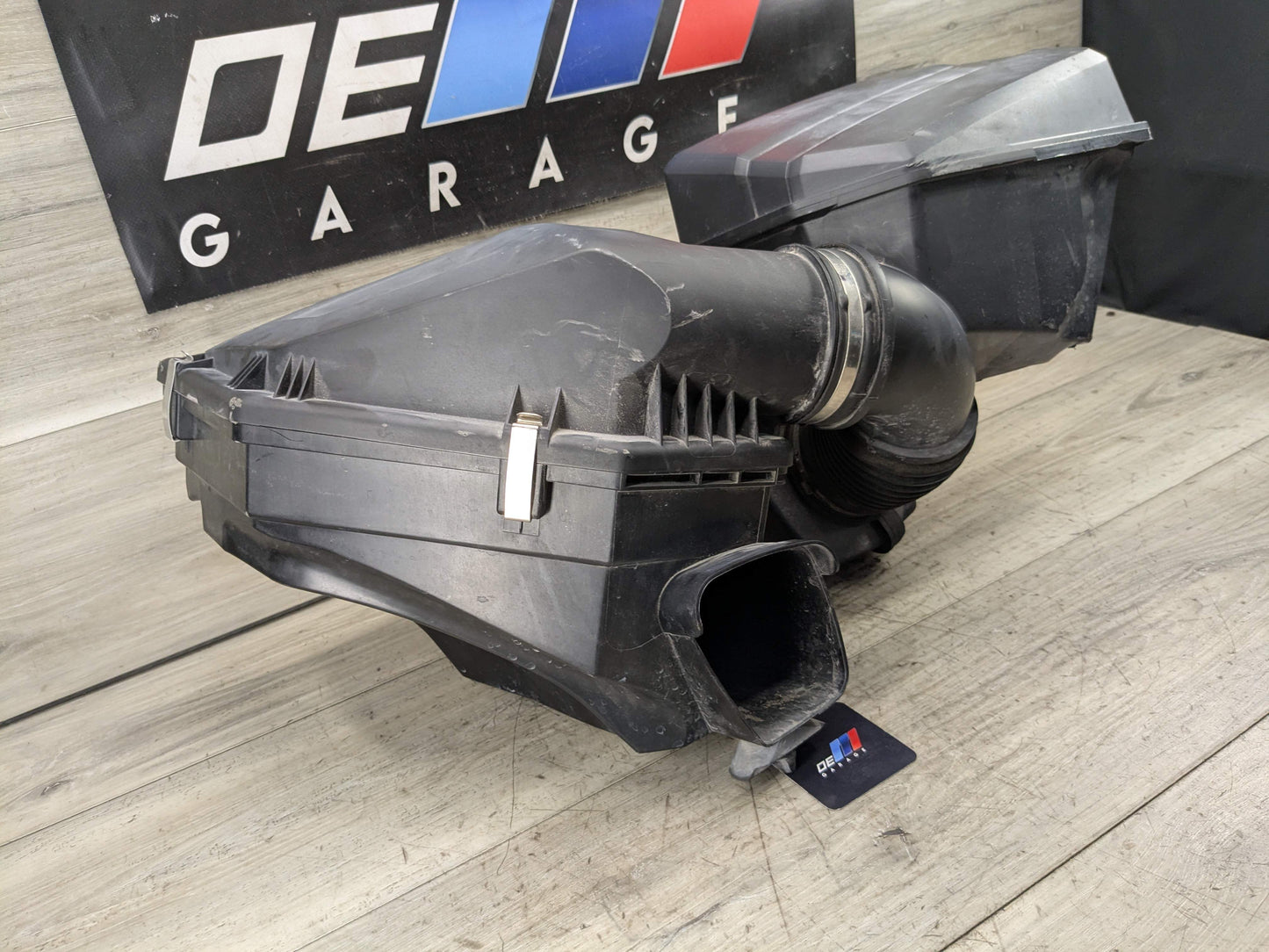 OEM BMW G20 G22 G23 G26 330 430 Engine B46 AirBox Air Box Filter Cleaner Housing