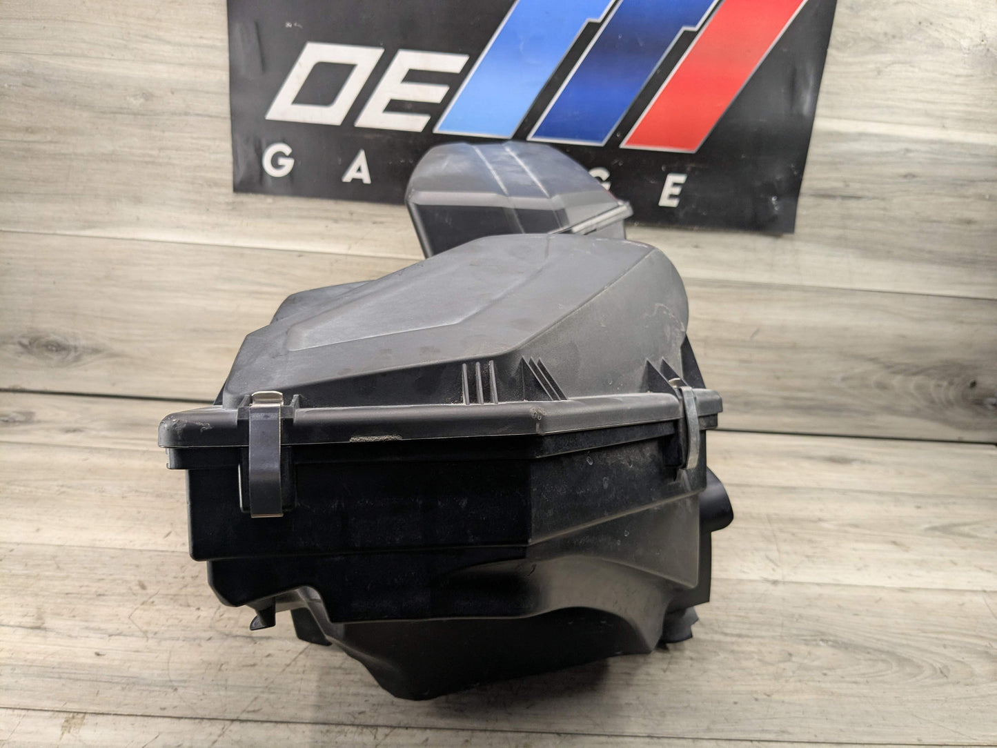 OEM BMW G20 G22 G23 G26 330 430 Engine B46 AirBox Air Box Filter Cleaner Housing