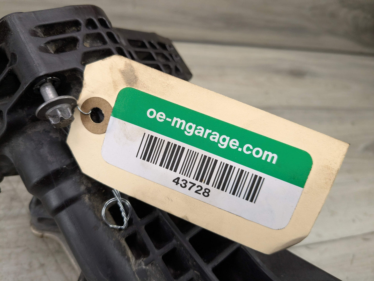 OEM BMW G01 G20 G22 G23 G26 G30 G42 330 430 X3 Engine B46 B48 Oil Filter Housing