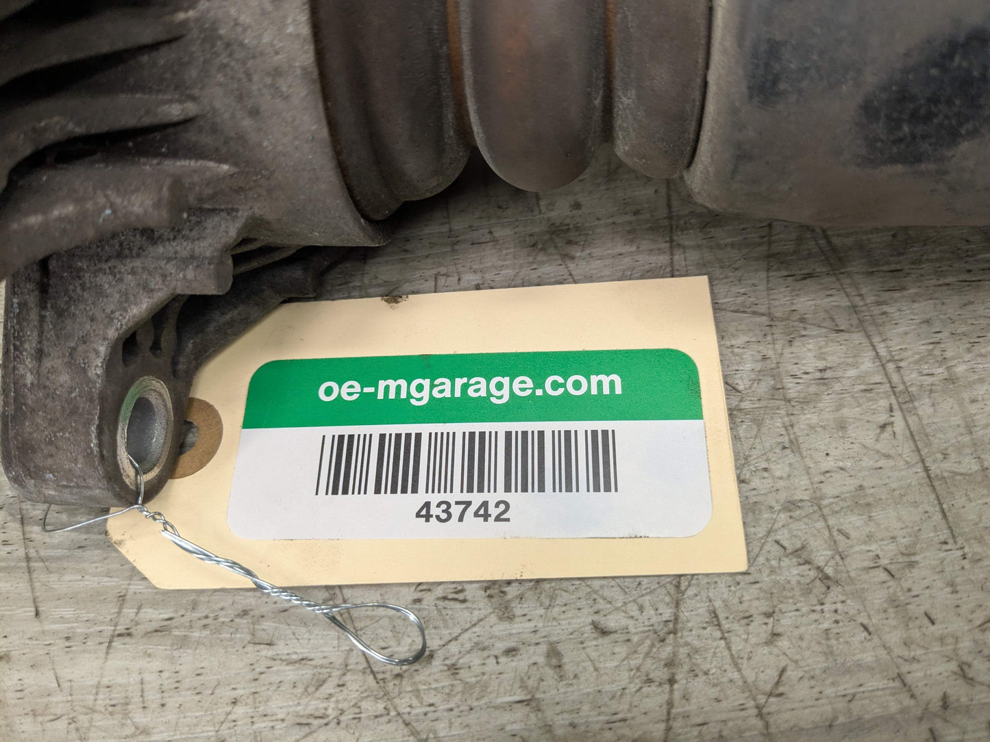 OEM BMW G20 330i RWD Rear Left Driver or Right Passenger Strut Shock Absorber