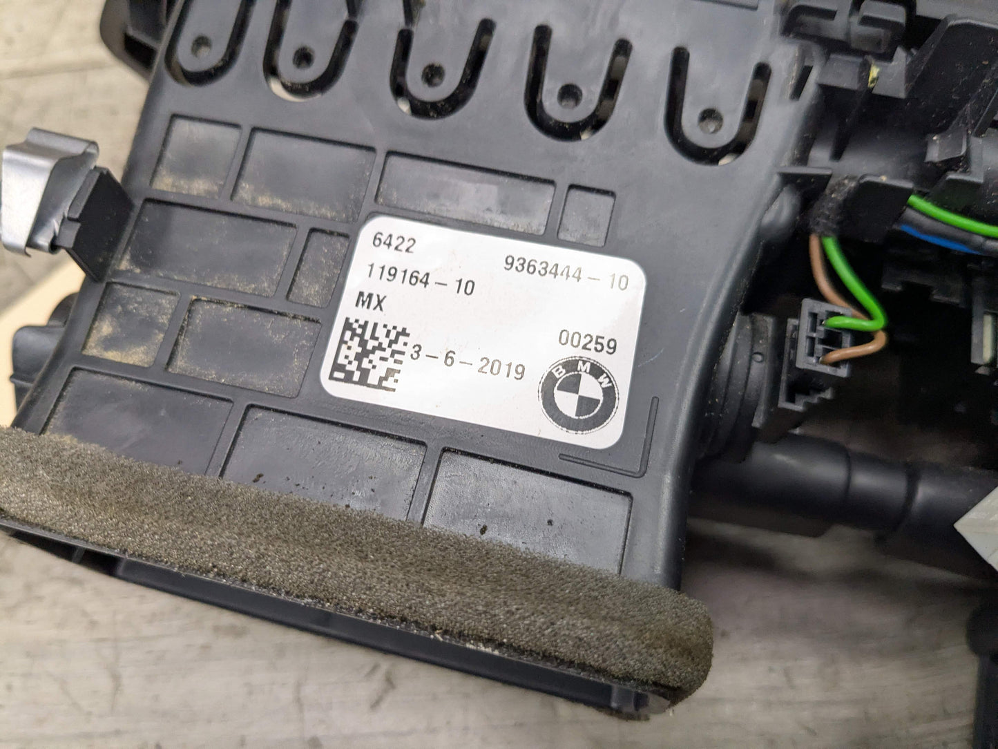 18-21 OEM BMW G01 G02 F97 F98 X3 X4 X3M X4M Dashboard AC Air Vent Center Grille