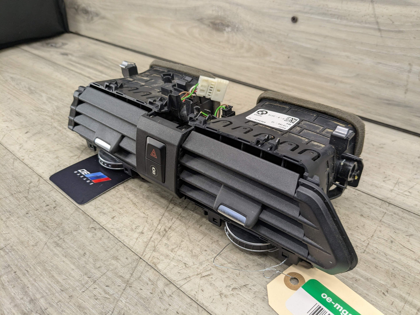 18-21 OEM BMW G01 G02 F97 F98 X3 X4 X3M X4M Dashboard AC Air Vent Center Grille