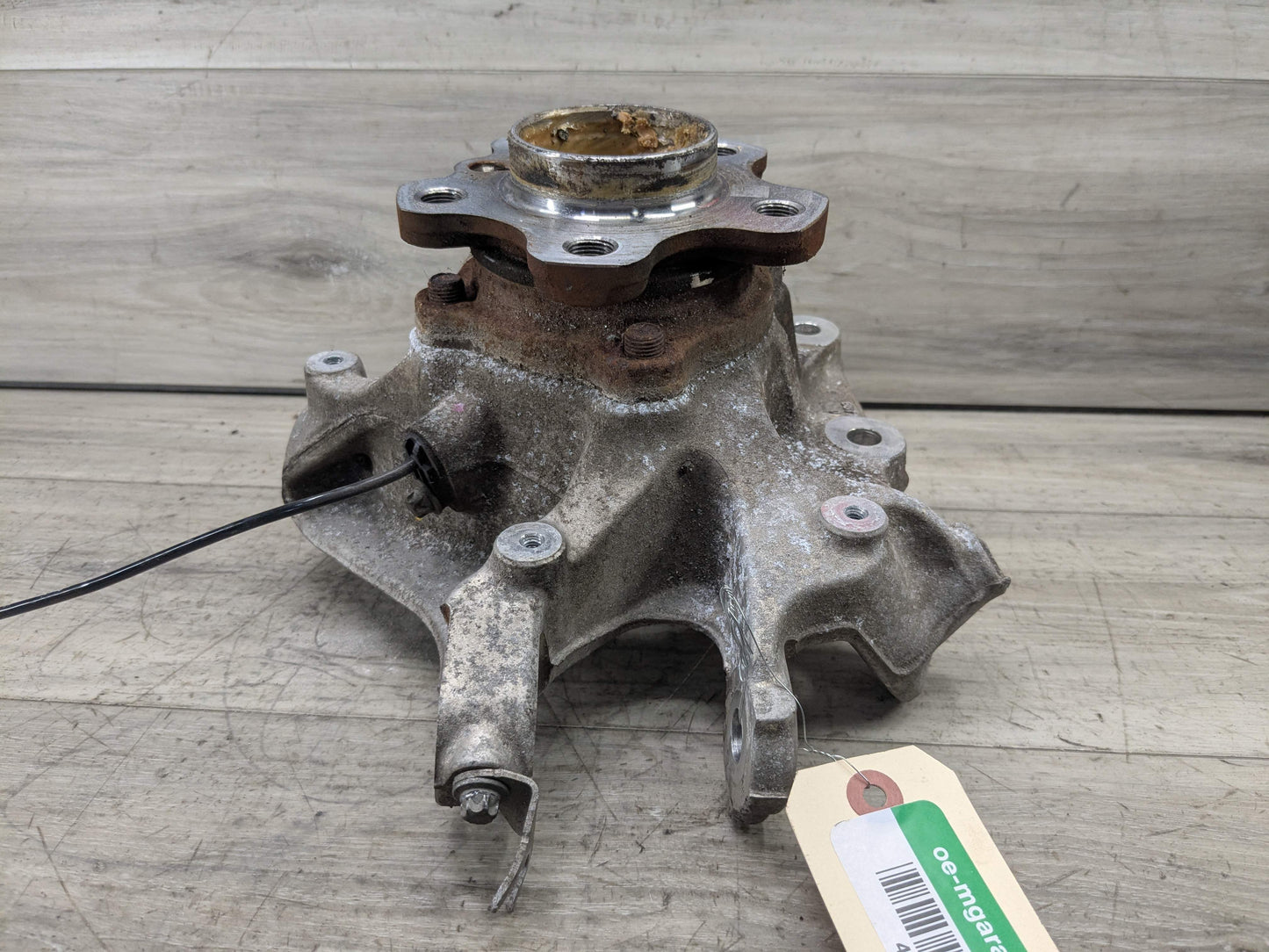 OEM BMW G01 X3 30i 30iX M40iX REAR Left Driver Knuckle Wheel Hub Spindle Bearing