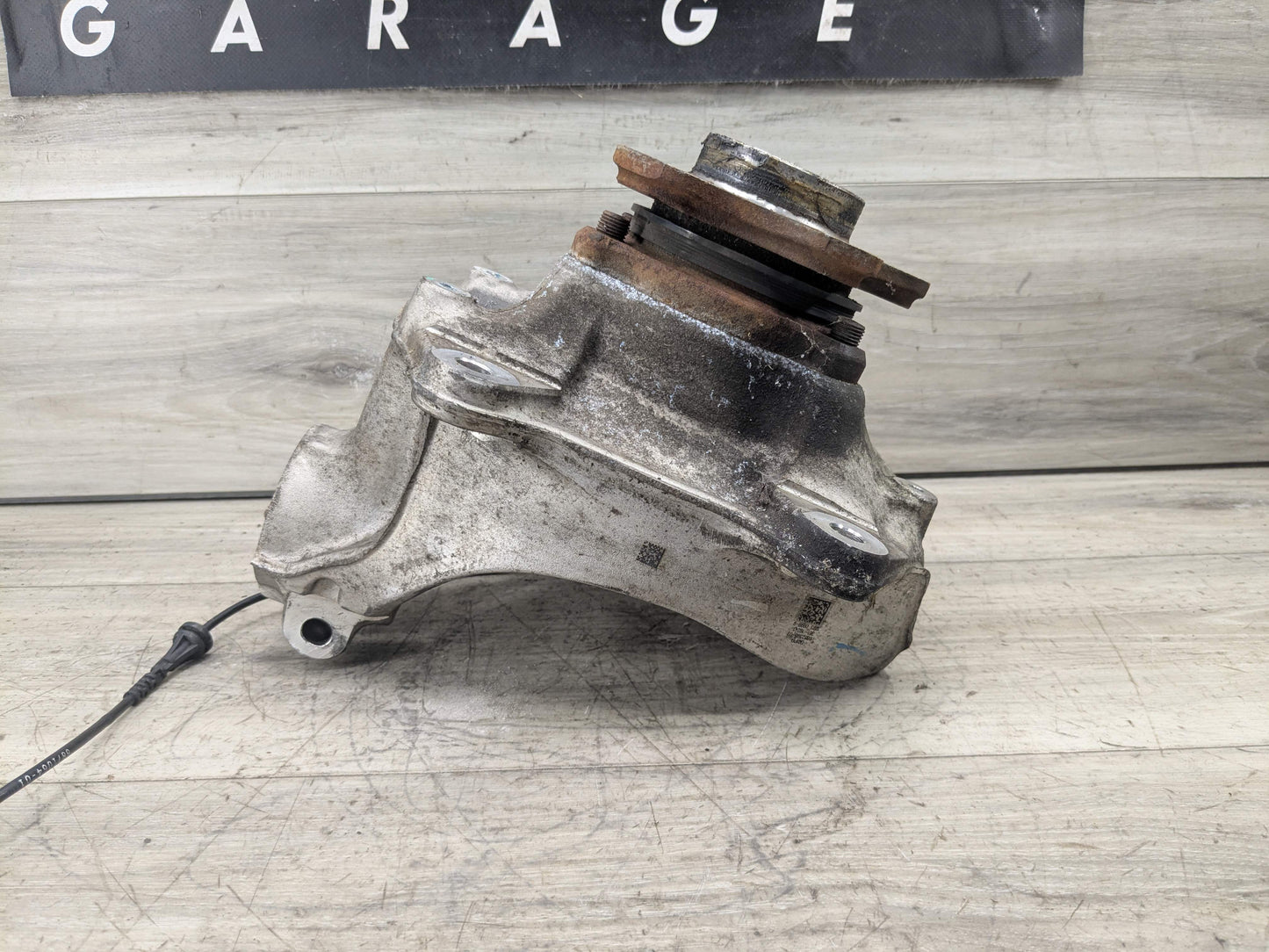 OEM BMW G01 G02 X3 X4 FRONT Right Passenger Knuckle Spindle Wheel Hub Bearing