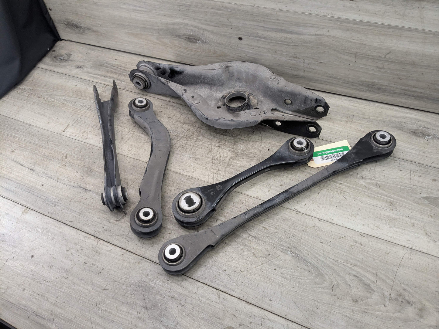 OEM BMW G20 G22 G23 G42 330 430 REAR Right Passenger Upper Lower Control Arm (5)