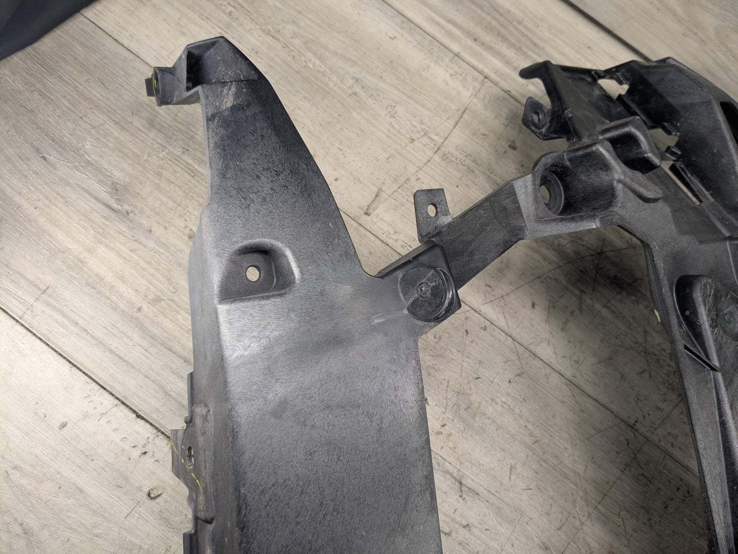 19-22 OEM BMW G20 M SPORT Rear Right Passenger Bumper Support Bracket Mount PAIR