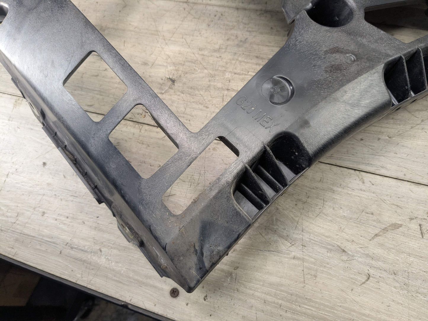 19-22 OEM BMW G20 M SPORT Rear Right Passenger Bumper Support Bracket Mount PAIR