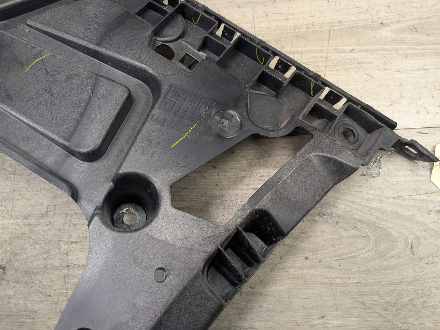 19-22 OEM BMW G20 M SPORT Rear Right Passenger Bumper Support Bracket Mount PAIR