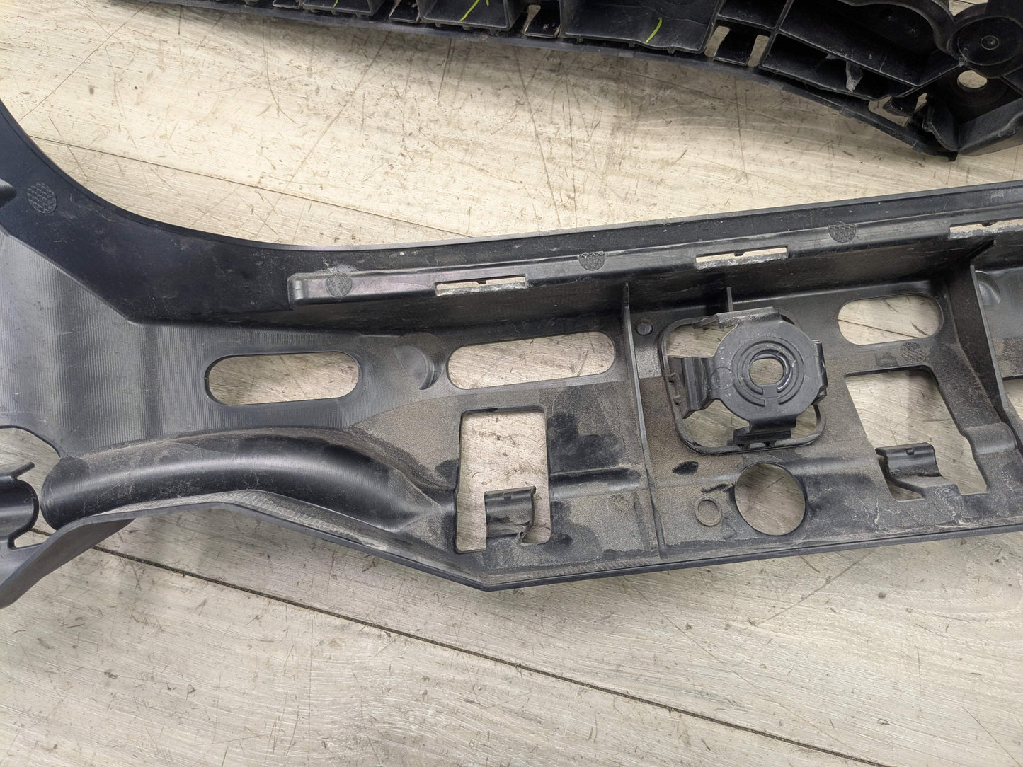 19-22 OEM BMW G20 M SPORT Rear Right Passenger Bumper Support Bracket Mount PAIR