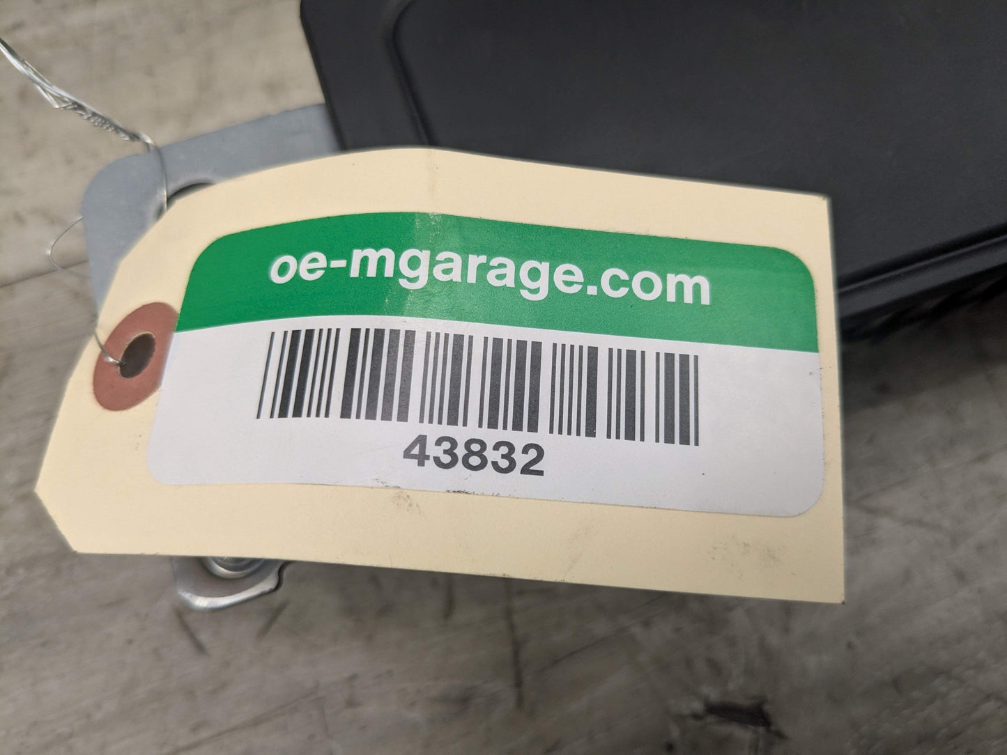 OEM BMW F22 F30 F32 F33 F36 F80 F82 F83 Front Left Driver Knee Lower Dash Airbag