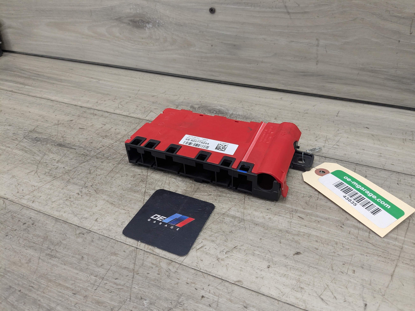 OEM BMW F22 F30 F32 F36 F80 F82 Positive Battery Distributor B+ Power Fuse Box