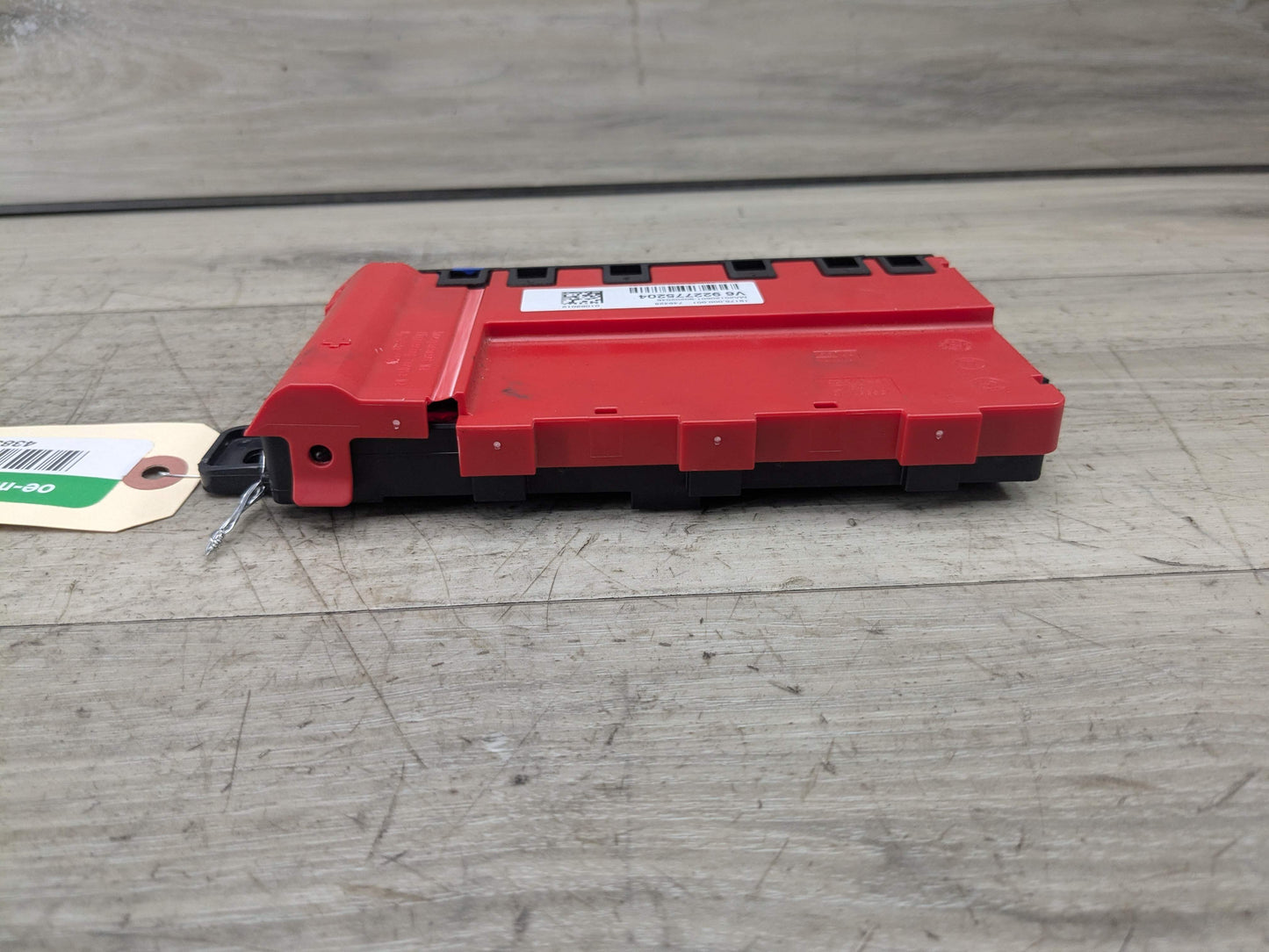 OEM BMW F22 F30 F32 F36 F80 F82 Positive Battery Distributor B+ Power Fuse Box