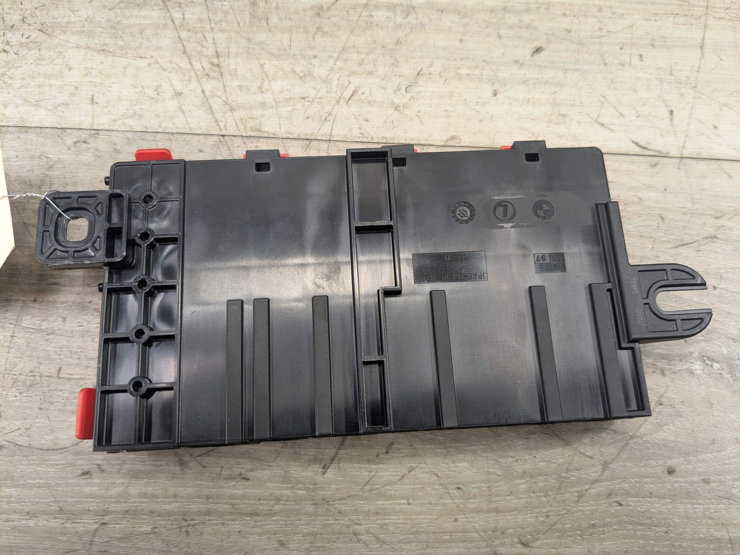 OEM BMW F22 F30 F32 F36 F80 F82 Positive Battery Distributor B+ Power Fuse Box